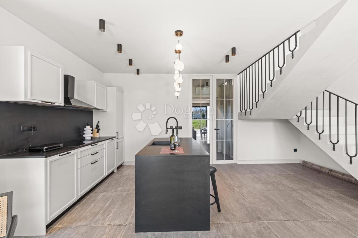 Hiša Krnica, Marčana, 168m2