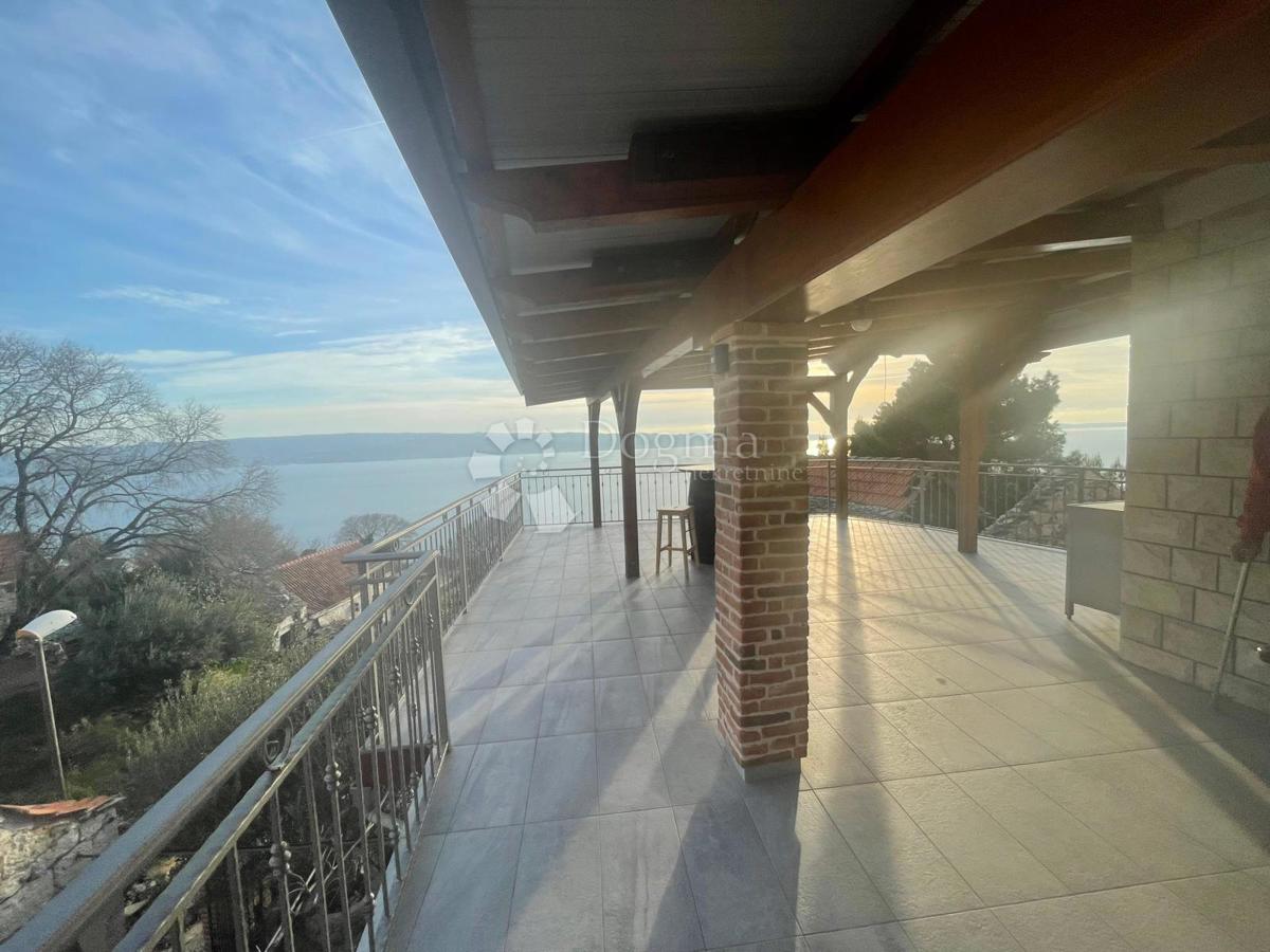 Hiša Jesenice, Dugi Rat, 200m2