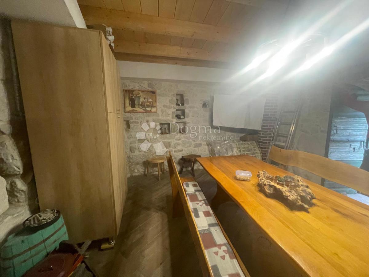 Hiša Jesenice, Dugi Rat, 200m2