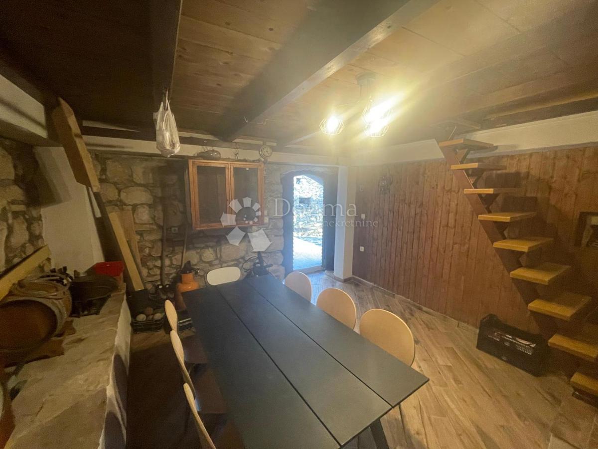 Hiša Jesenice, Dugi Rat, 200m2