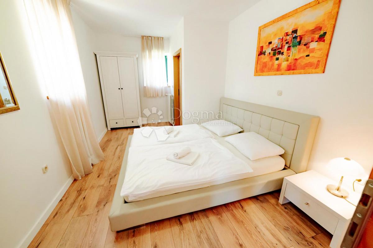 Hiša Višnjan, 200m2