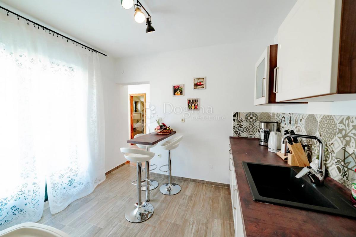 Hiša Višnjan, 200m2