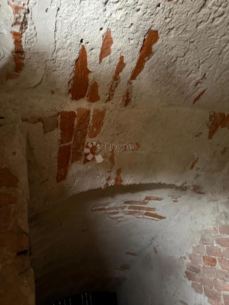 Stavba Centar, Varaždin, 981m2