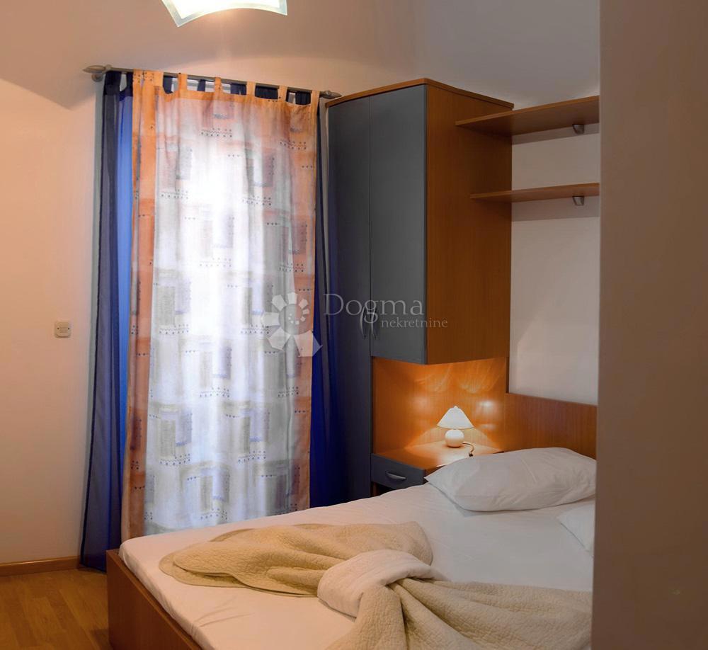 Stanovanje Arbanija, Trogir - Okolica, 100m2