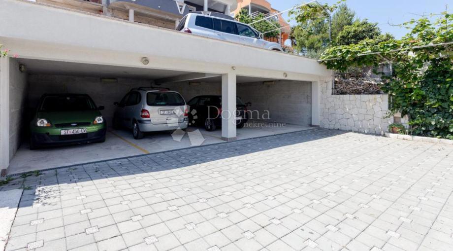 Stanovanje Arbanija, Trogir - Okolica, 100m2