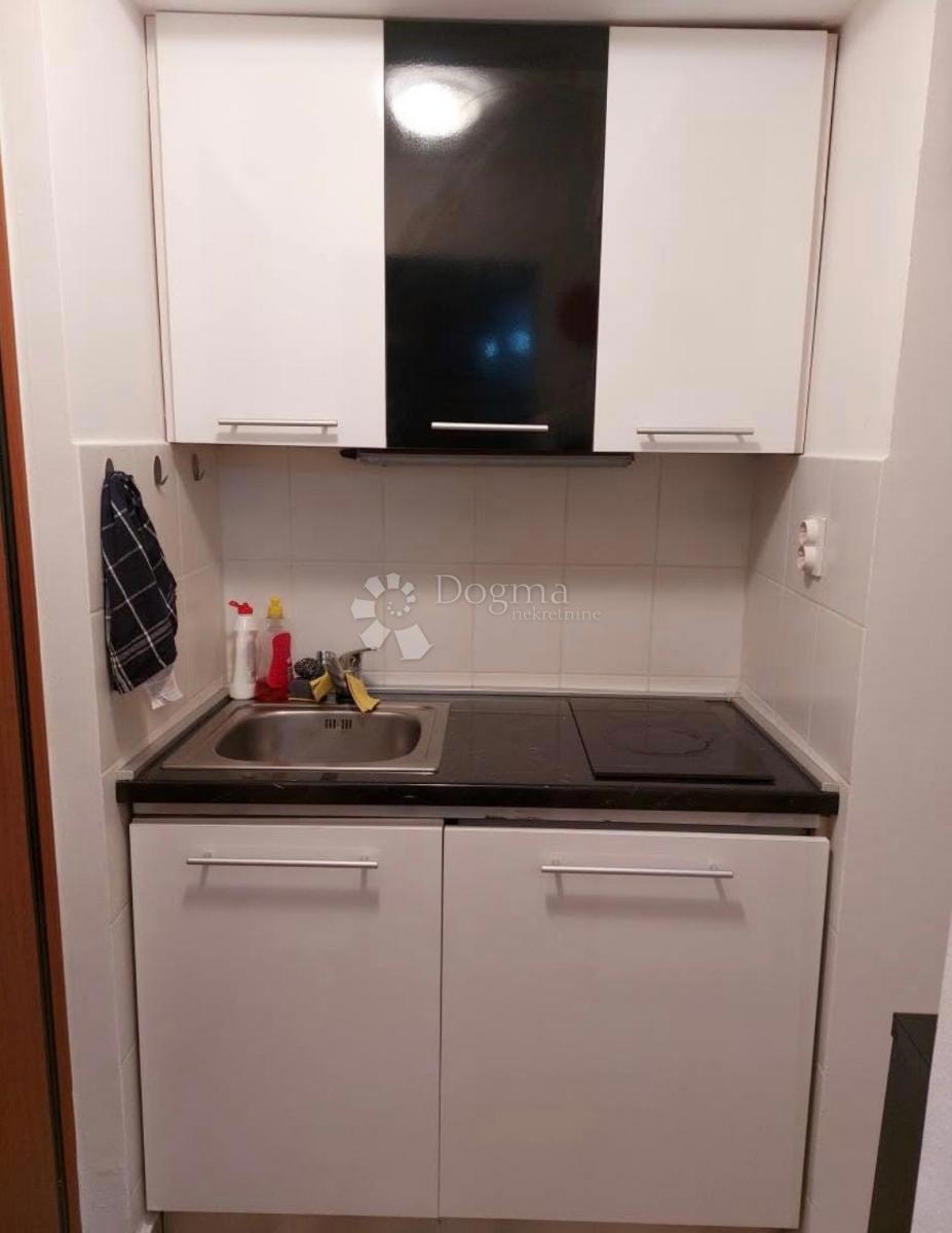 Stanovanje Donji grad, Donji Grad, 20m2