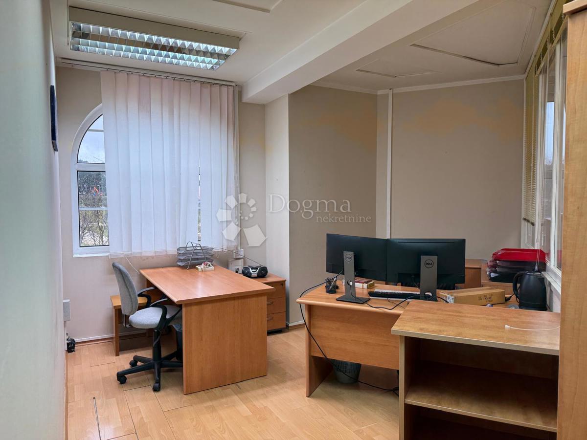 Poslovni prostor Poreč, 92,82m2