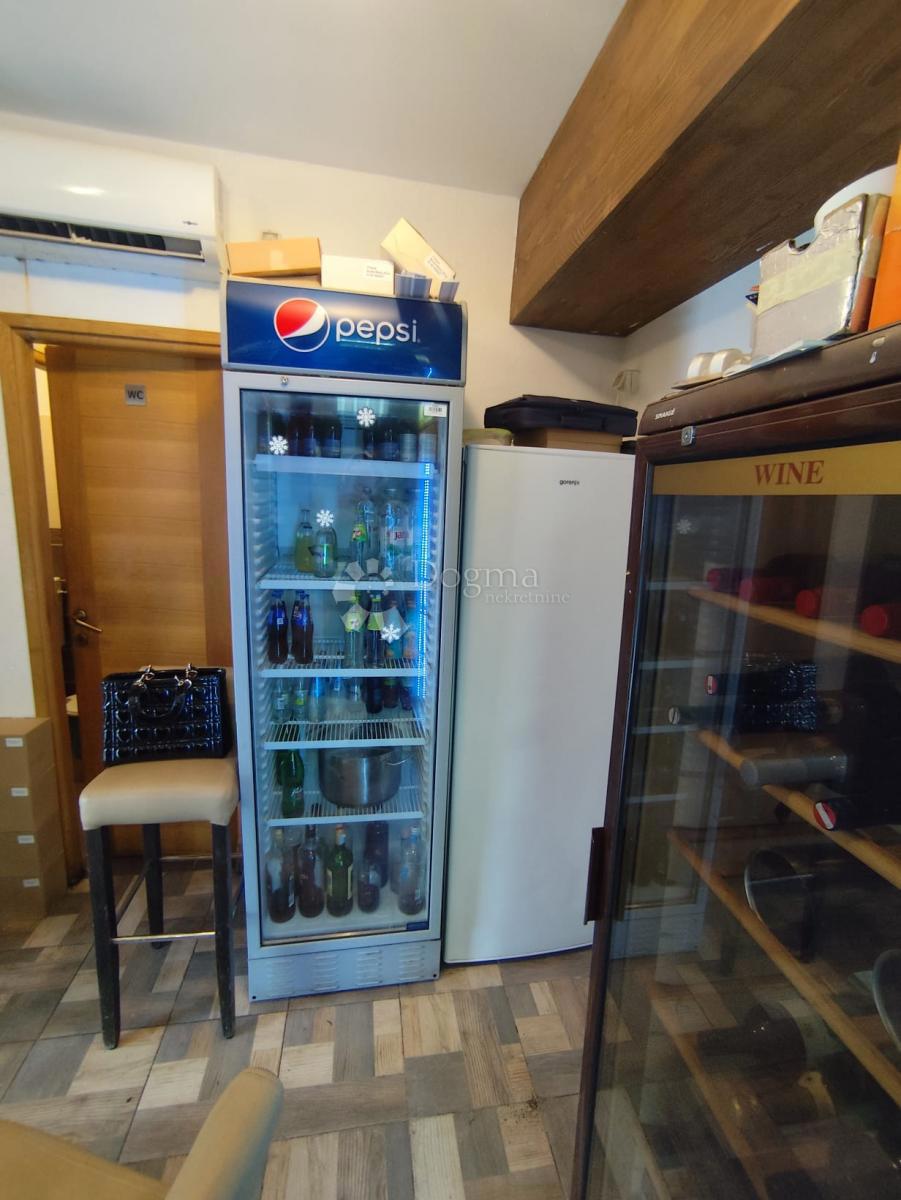 Poslovni prostor Dolac, Šibenik, 20m2