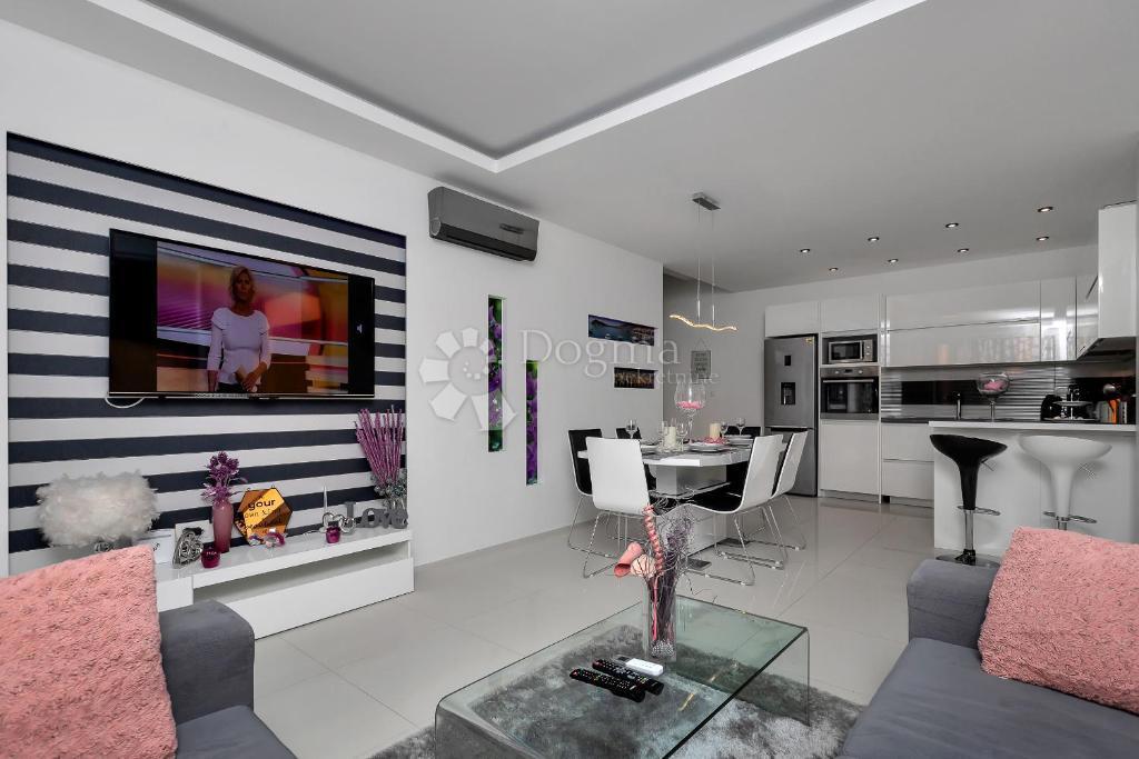 Hiša Veliko Brdo, Makarska, 160m2