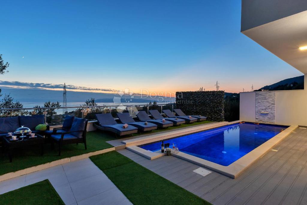 Hiša Veliko Brdo, Makarska, 160m2