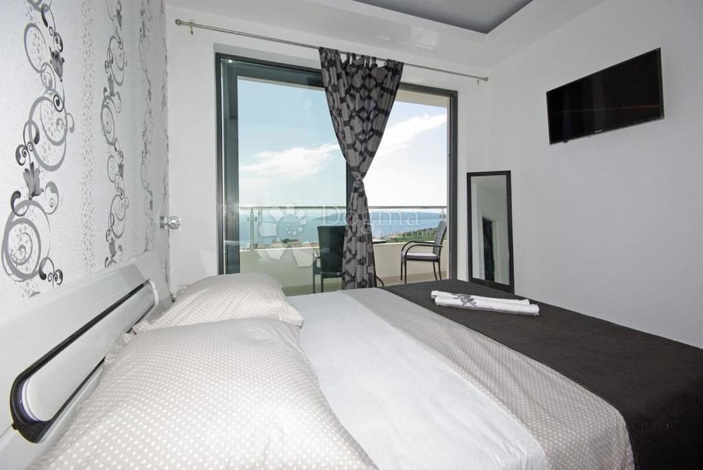 Hiša Veliko Brdo, Makarska, 160m2