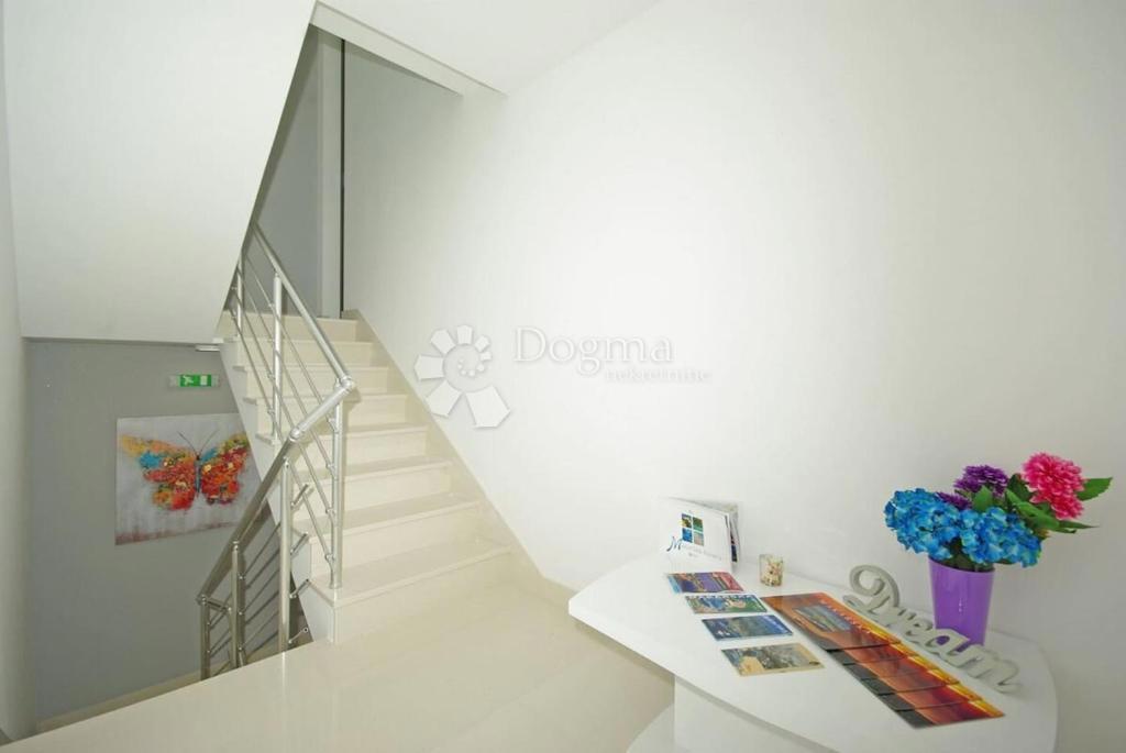 Hiša Veliko Brdo, Makarska, 160m2