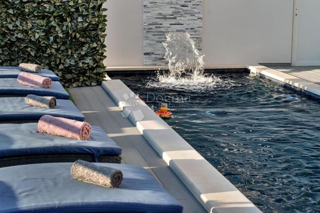 Hiša Veliko Brdo, Makarska, 160m2