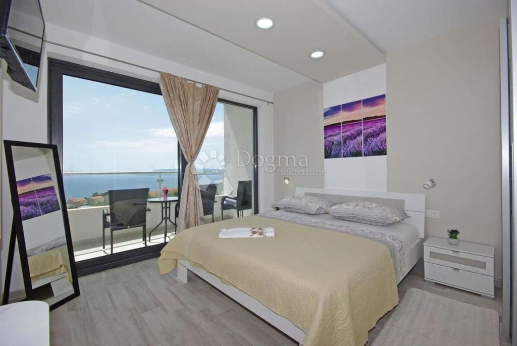 Hiša Veliko Brdo, Makarska, 160m2