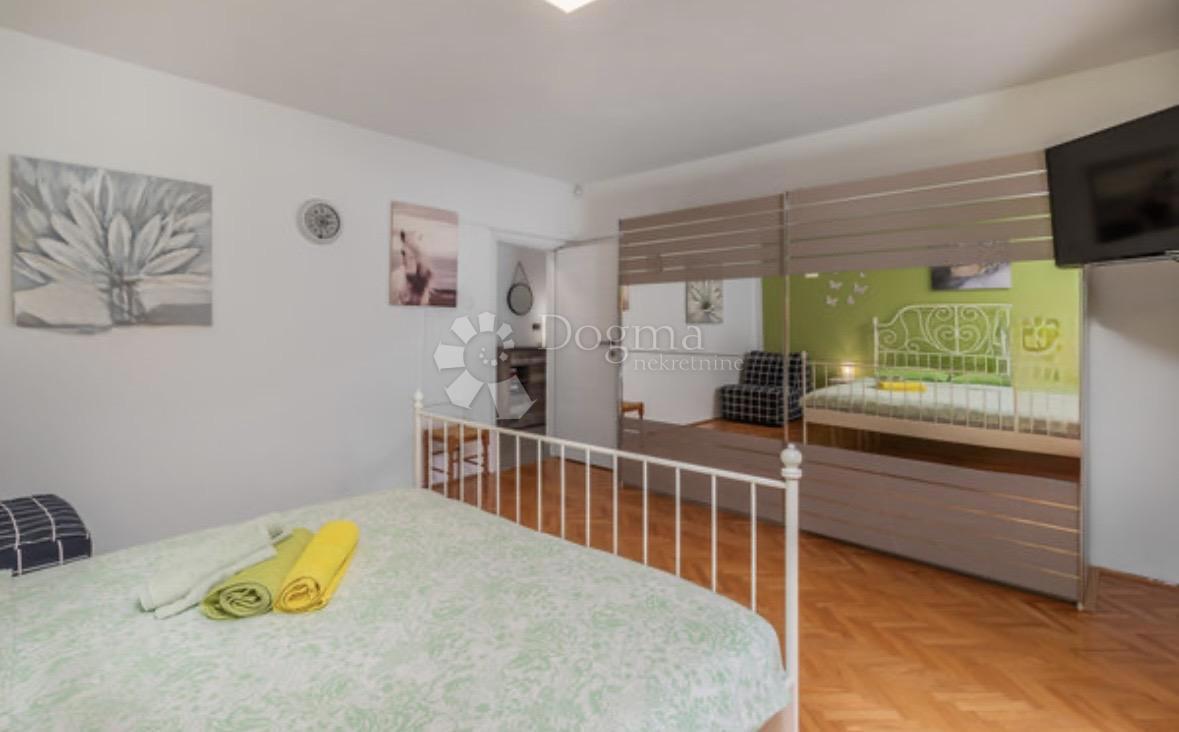 Hiša Novi Vinodolski, 150m2