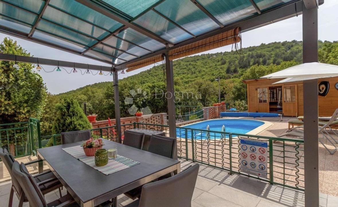 Hiša Novi Vinodolski, 150m2