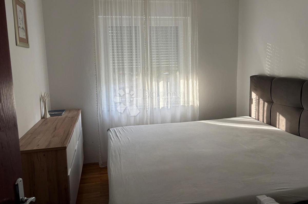 Stanovanje Centar, Gospić, 70m2