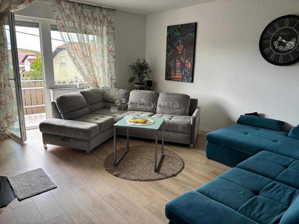 Stanovanje Centar, Gospić, 70m2