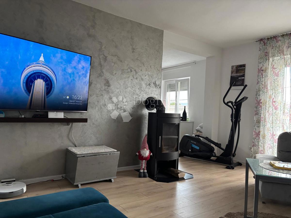 Stanovanje Centar, Gospić, 70m2