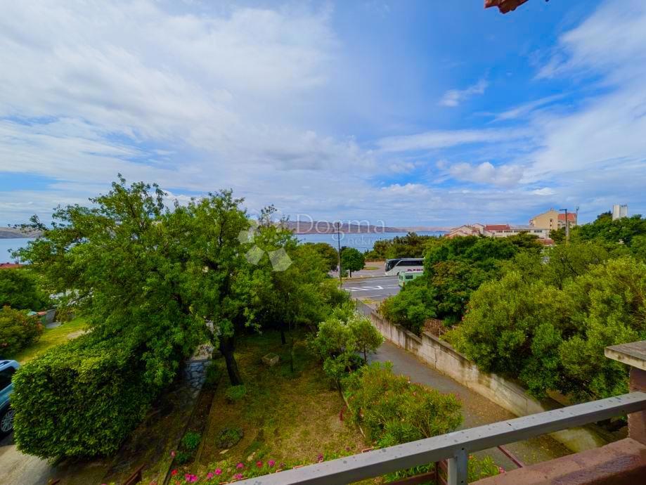 Stanovanje Karlobag, 95,02m2