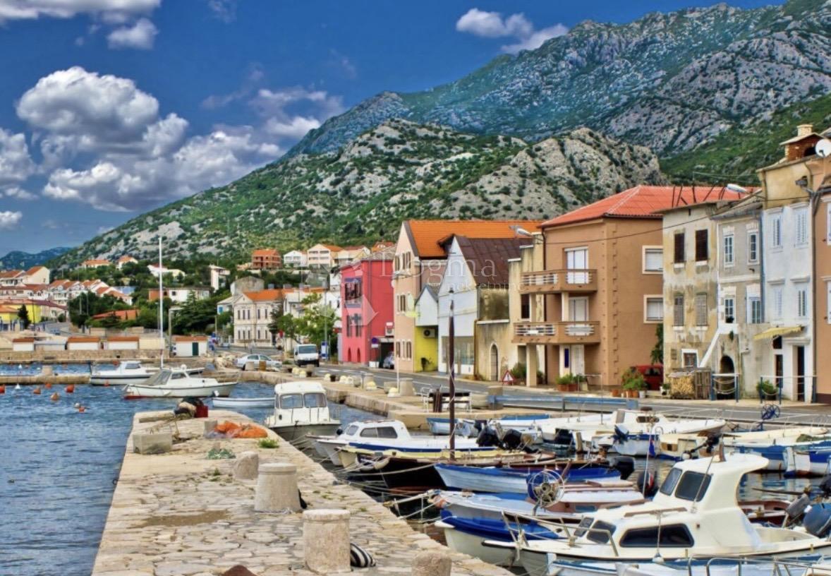 Stanovanje Karlobag, 95,02m2