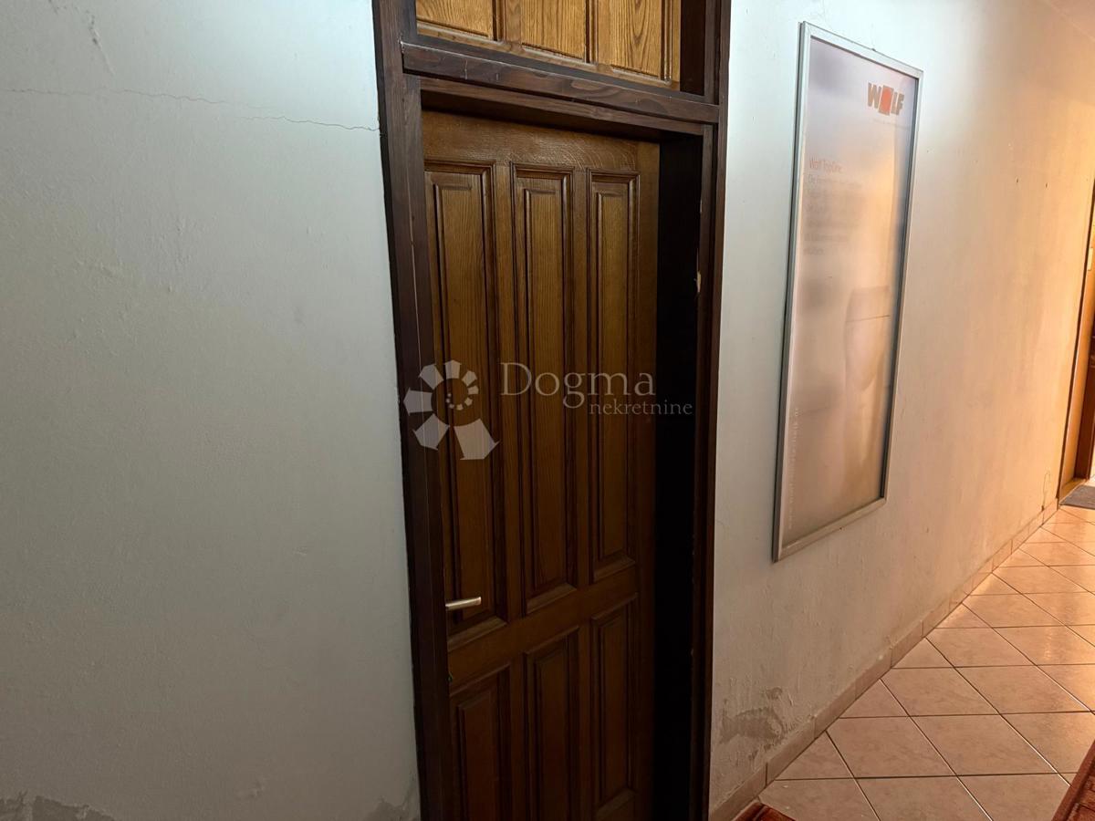 Poslovni prostor Novi Marof, 24,61m2