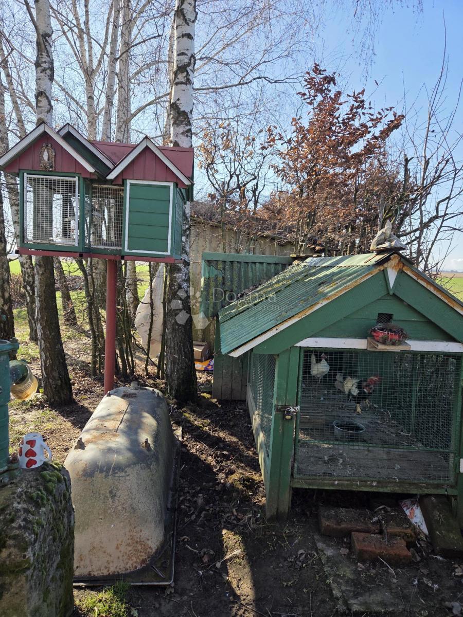 Kmetijsko zemljišče Valpovo, 1.439m2