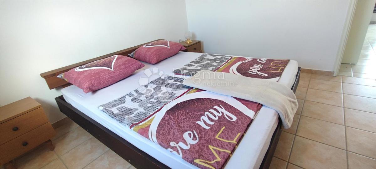 Hiša Povljana, 250m2