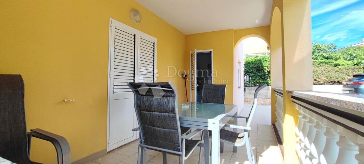 Hiša Povljana, 250m2