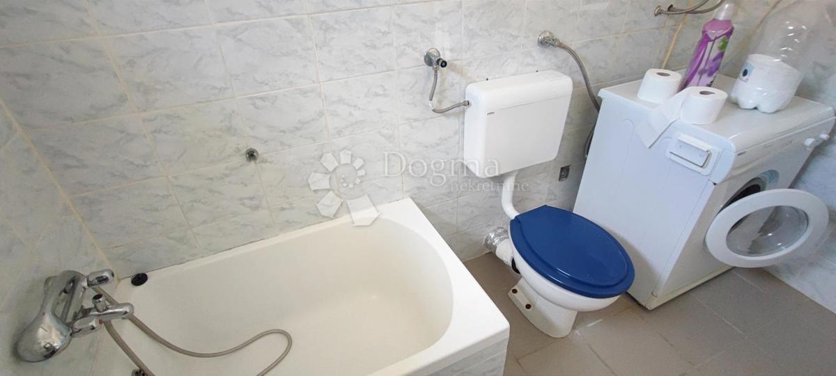 Hiša Povljana, 250m2