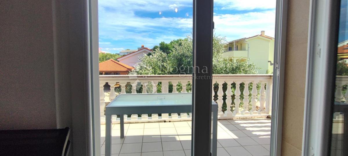 Hiša Povljana, 250m2