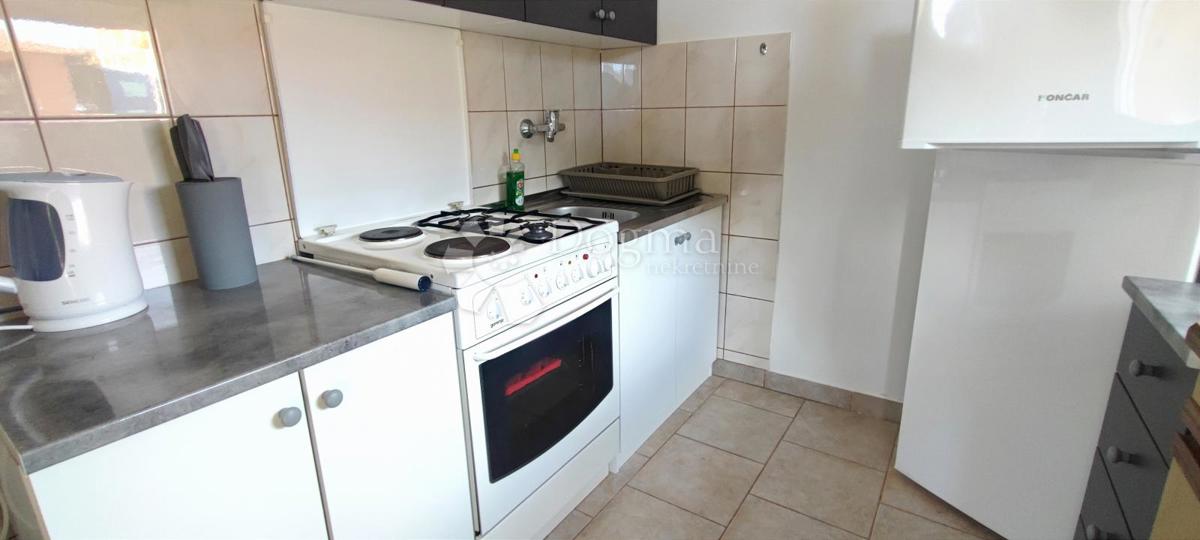 Hiša Povljana, 250m2