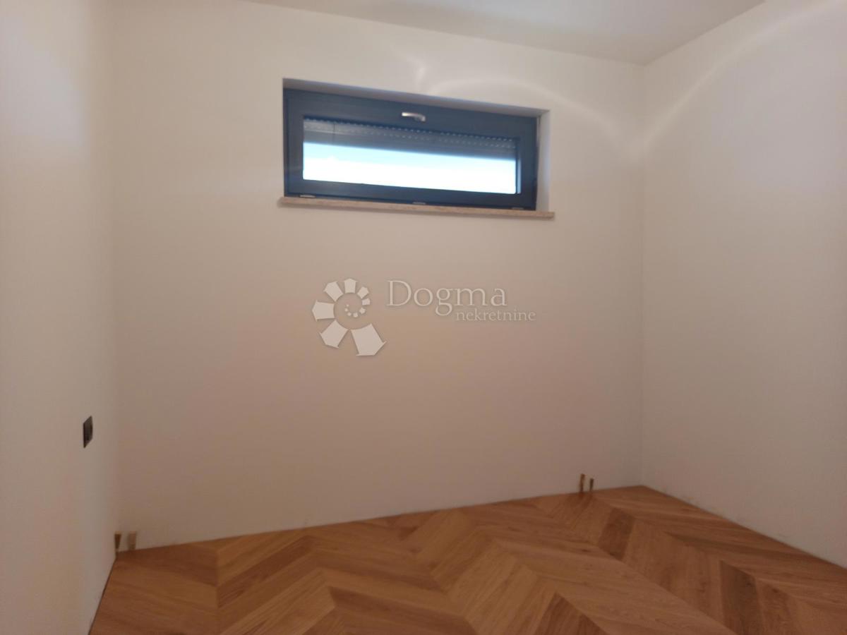 Stanovanje Valdebek, Pula, 57m2