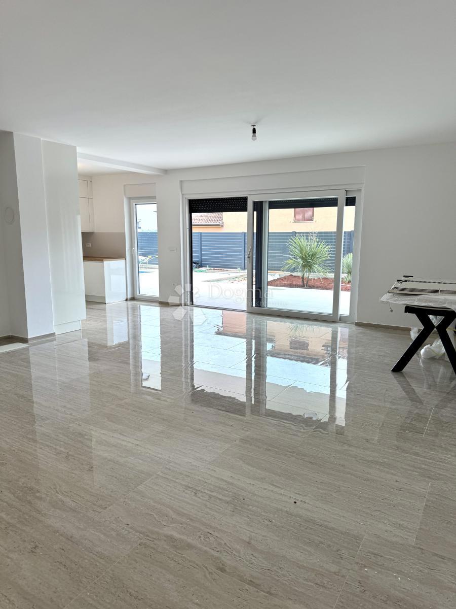 Stanovanje Novigrad, 123,37m2