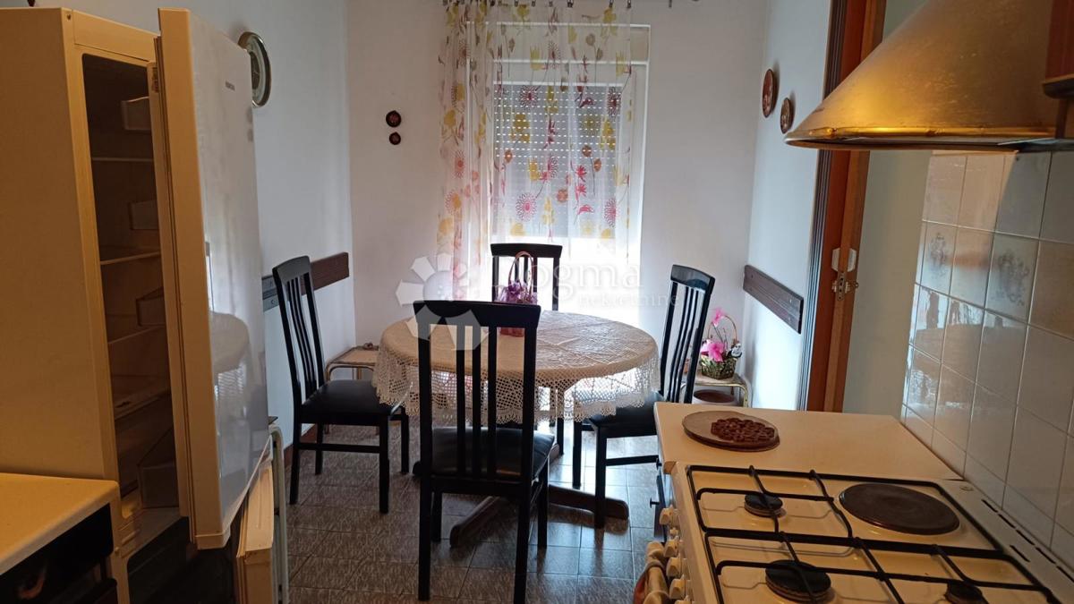 Stanovanje Kostrena, 68m2