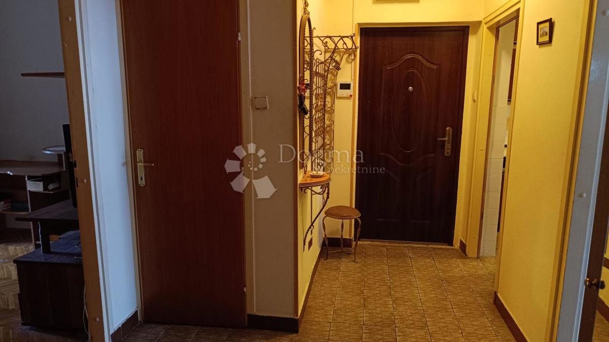 Stanovanje Kostrena, 68m2