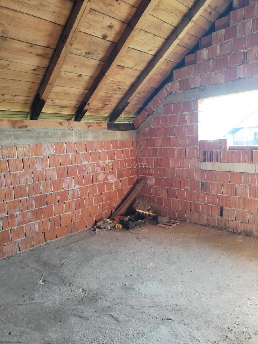 Hiša Kloštar Ivanić, 92m2