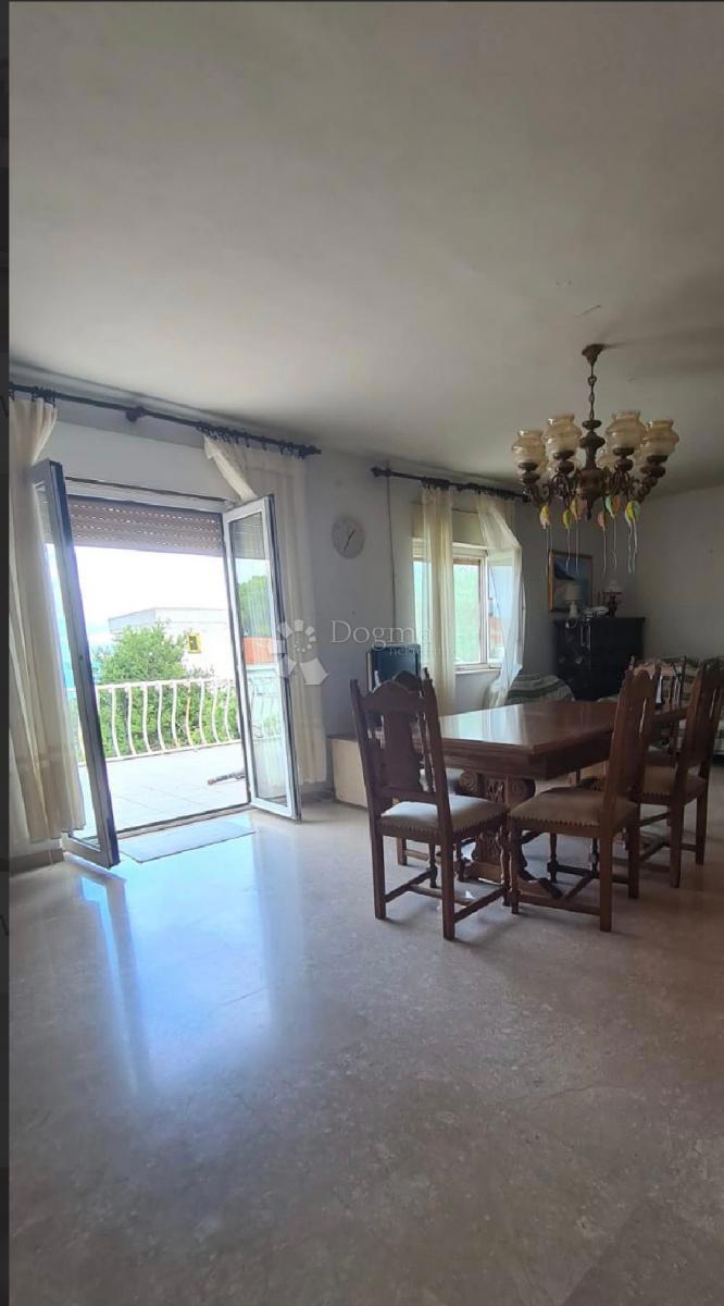 Hiša Sutivan, 187m2