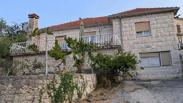 Hiša Sutivan, 187m2