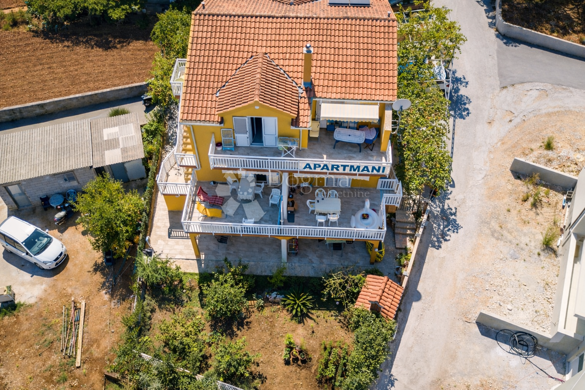 Hiša Okrug Gornji, Okrug, 125m2