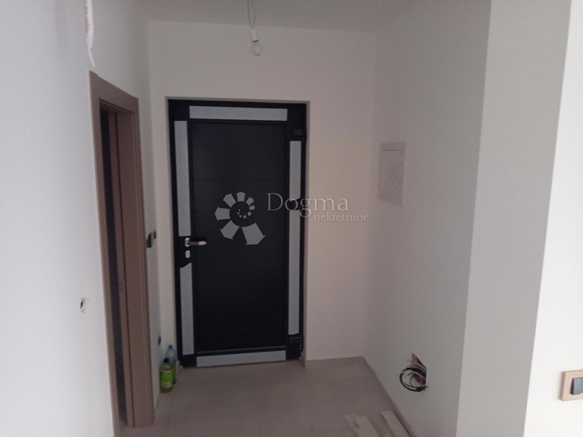 Stanovanje Pješčana Uvala, Medulin, 63,87m2