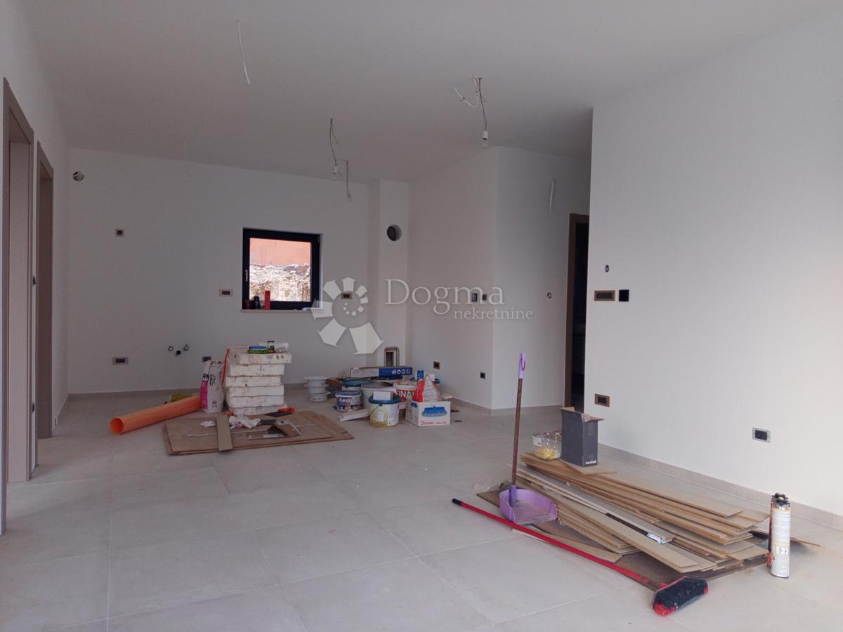 Stanovanje Pješčana Uvala, Medulin, 63,87m2