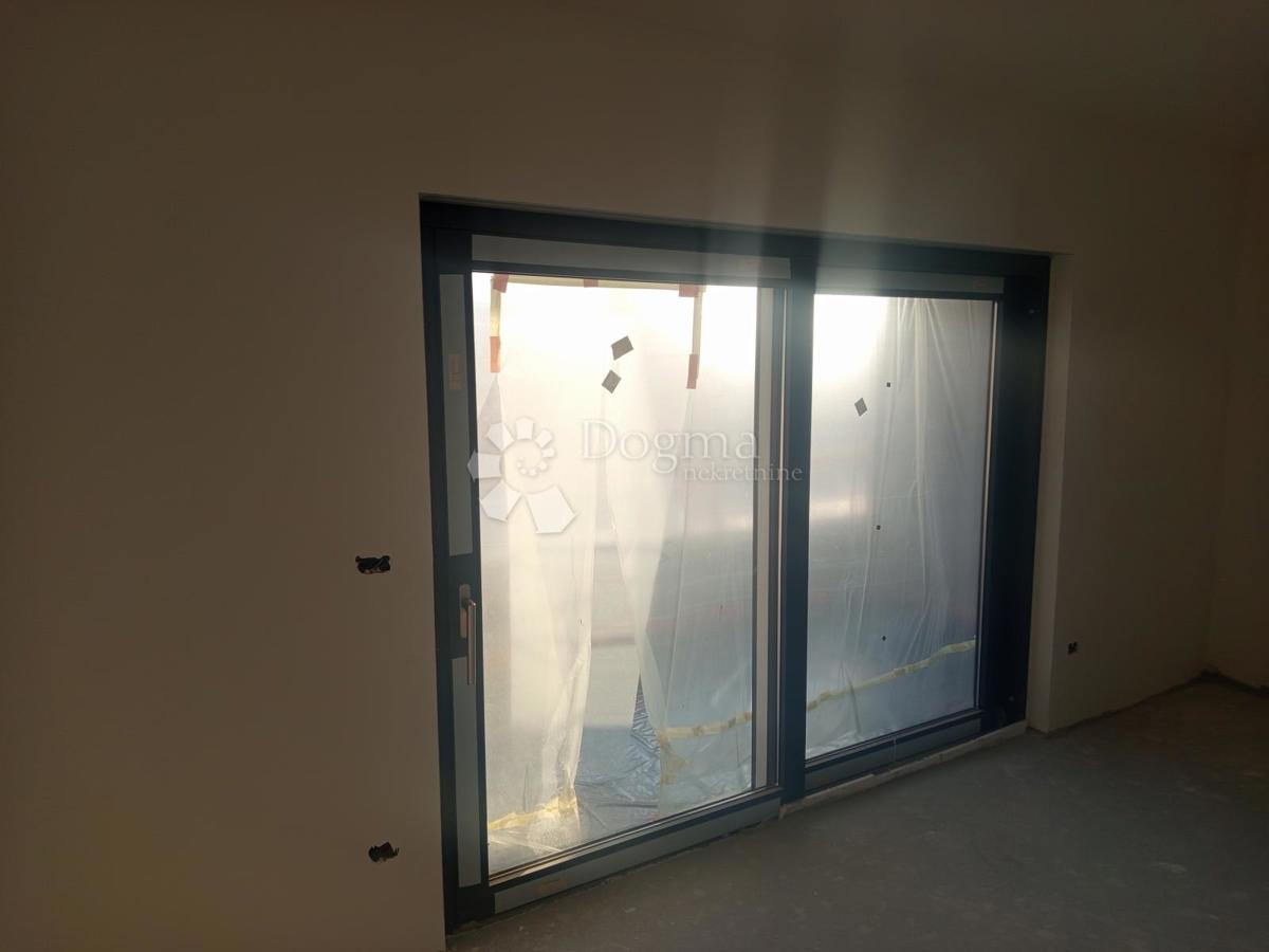 Stanovanje Valdebek, Pula, 93,66m2