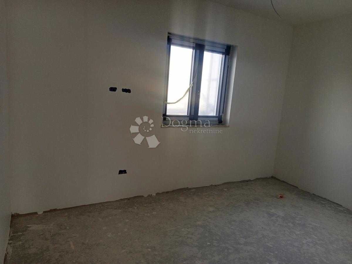 Stanovanje Valdebek, Pula, 93,66m2