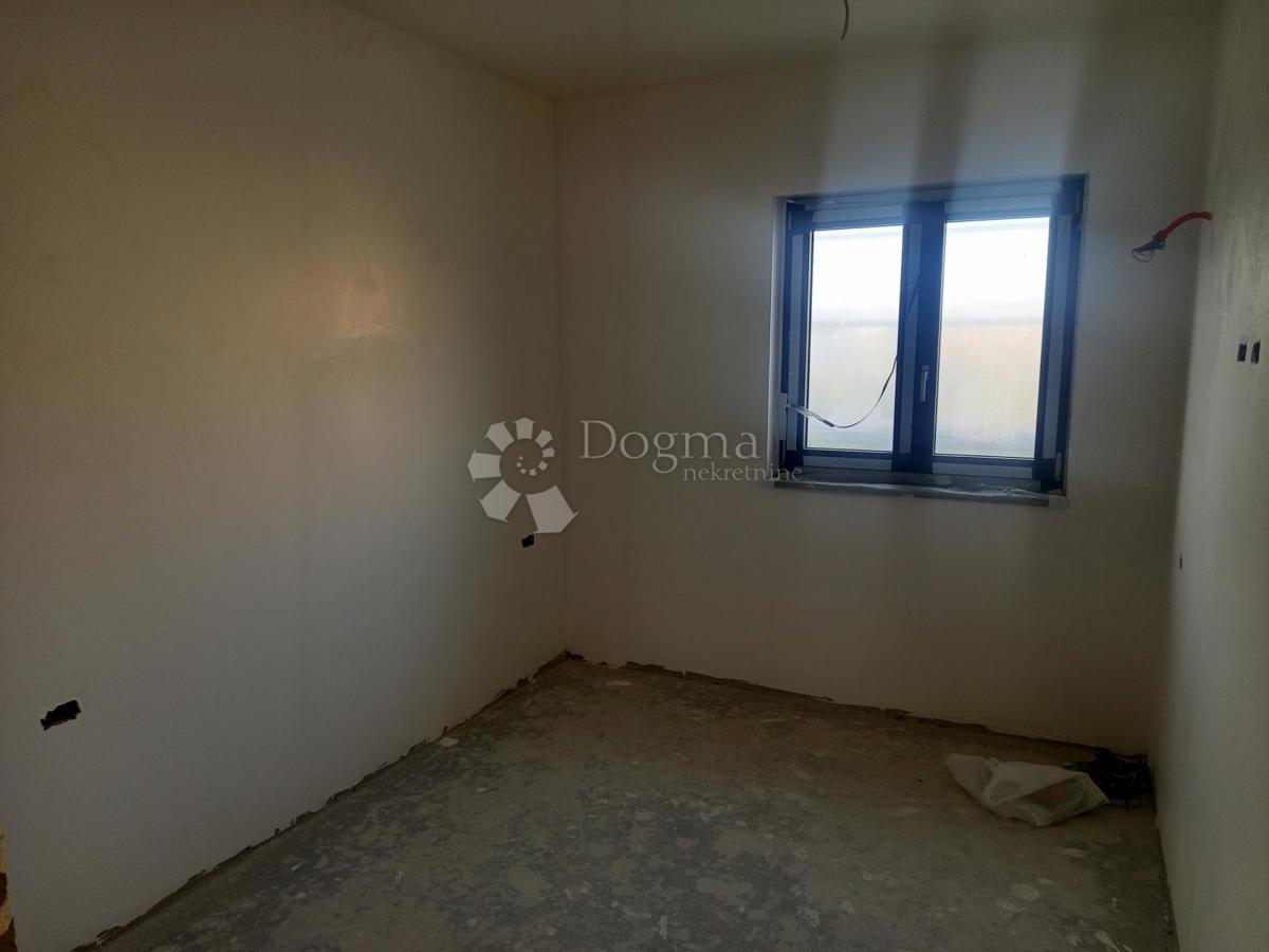 Stanovanje Valdebek, Pula, 93,66m2