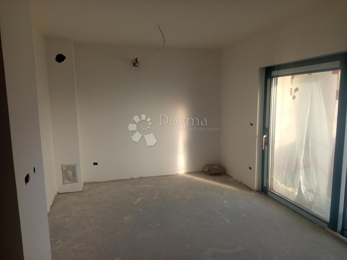 Stanovanje Valdebek, Pula, 93,66m2