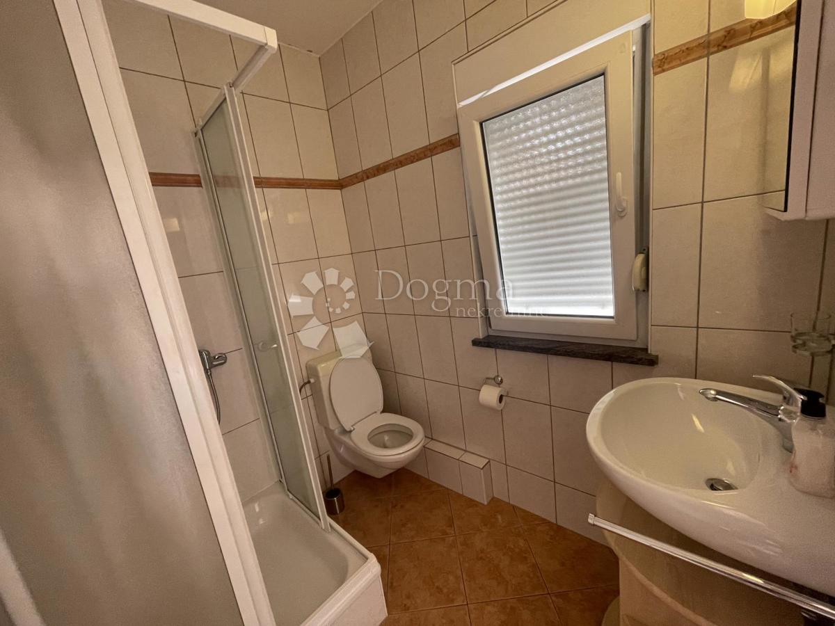 Hiša Jadranovo, Crikvenica, 700m2