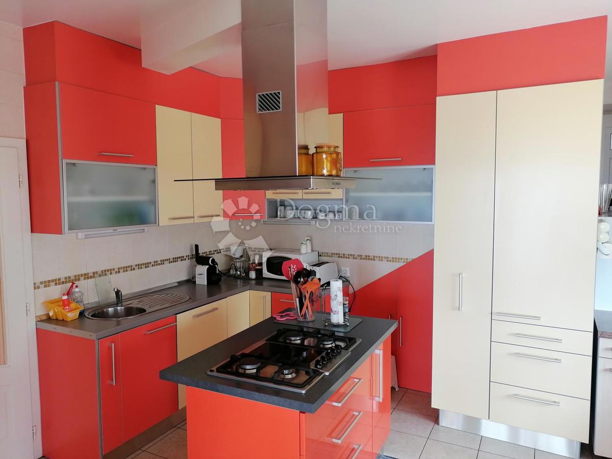 Hiša Jadranovo, Crikvenica, 700m2