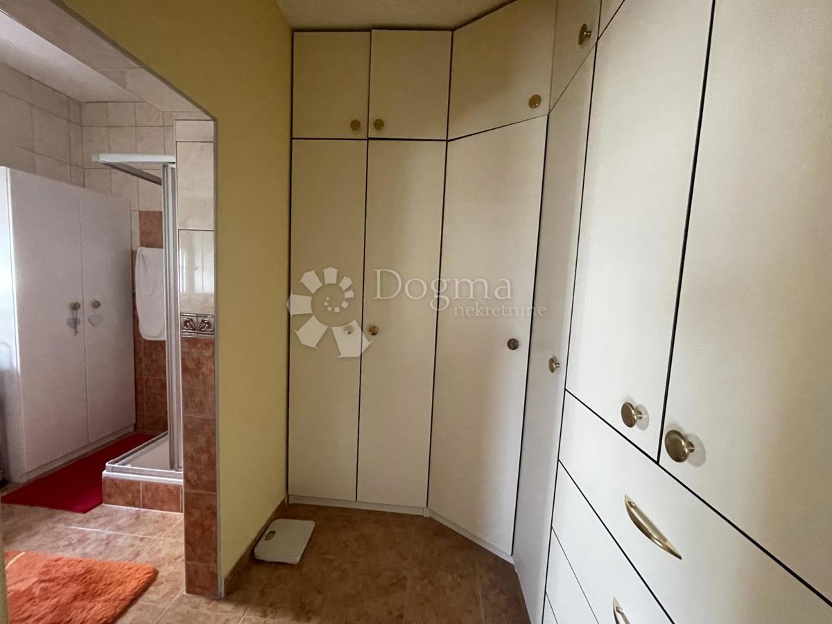 Hiša Jadranovo, Crikvenica, 700m2