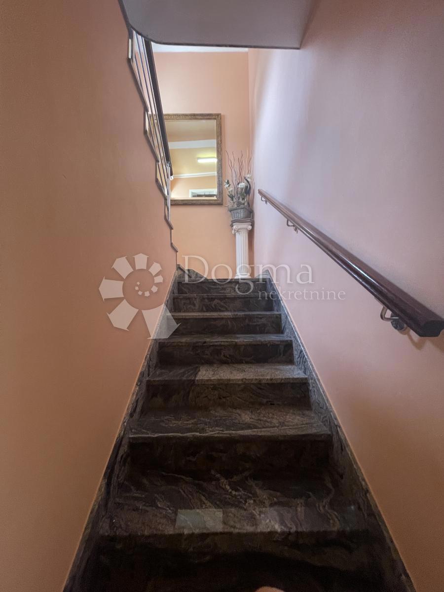 Hiša Jadranovo, Crikvenica, 700m2